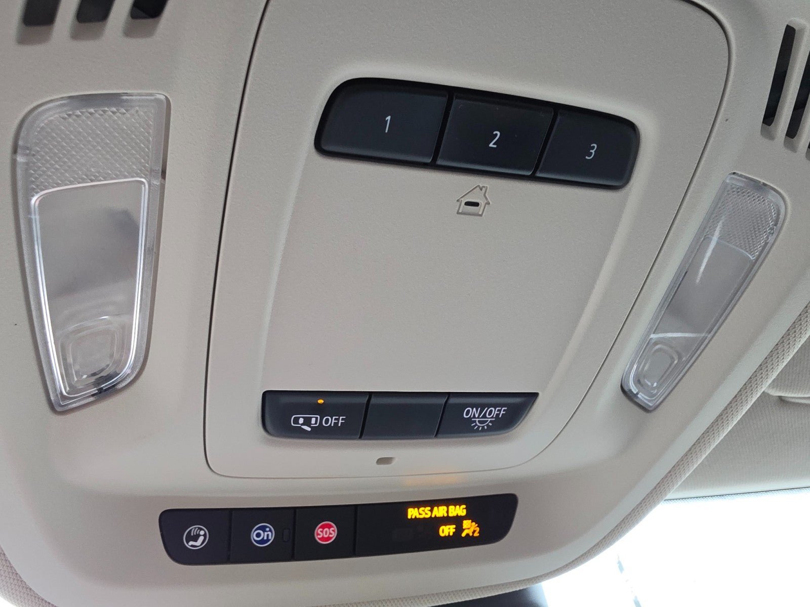 Used 2021 Buick Envision Essence w/ Technology Package I AWD/4WD image 52