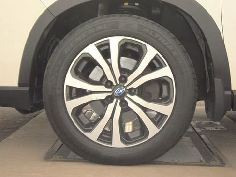 Used 2021 Subaru Forester Limited AWD/4WD image 14