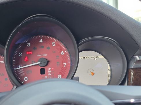 Used 2025 Porsche Macan image 35