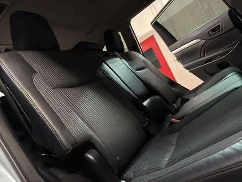 Used 2015 Toyota Highlander Plus image 25