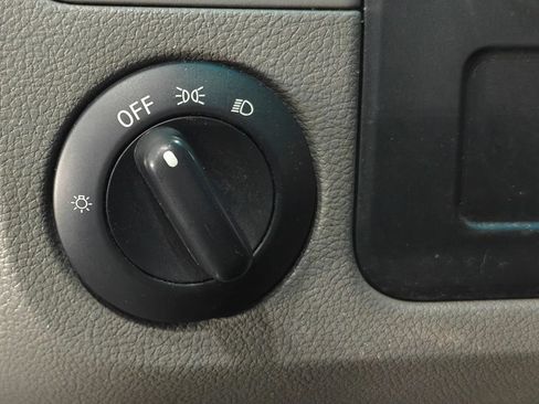 Used 2020 Nissan NV 2500 SV image 14