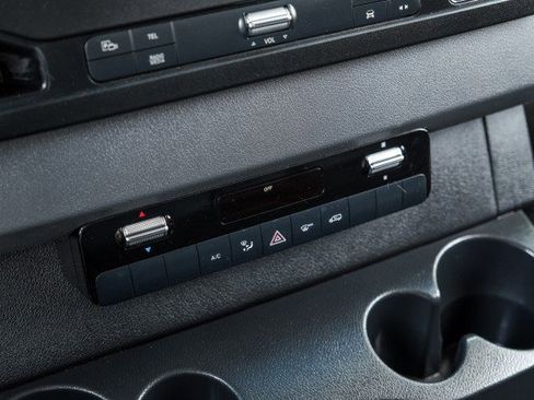 Used 2021 Mercedes-Benz Sprinter 3500 image 19