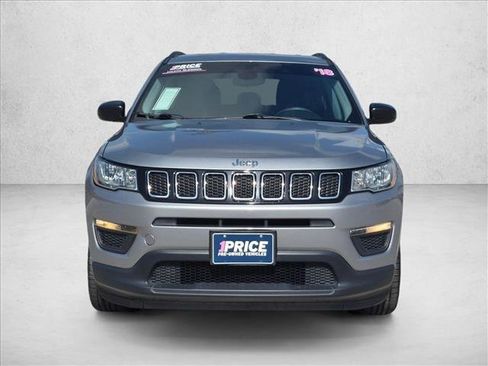 Used 2018 Jeep Compass Sport FWD image 2