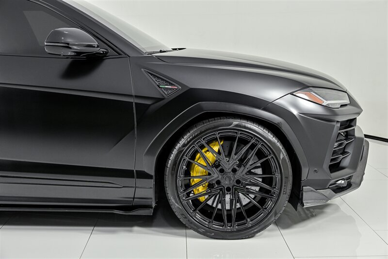 Used 2019 Lamborghini Urus AWD/4WD image 21