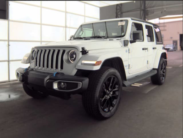 Used 2023 Jeep Wrangler Unlimited Sahara AWD/4WD image 1