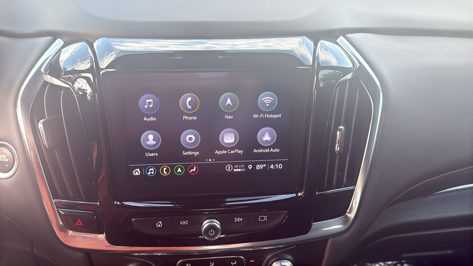 Used 2023 Chevrolet Traverse RS FWD image 17