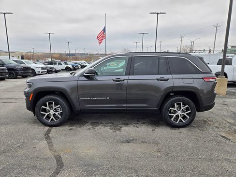 New 2025 Jeep Grand Cherokee Limited image 7