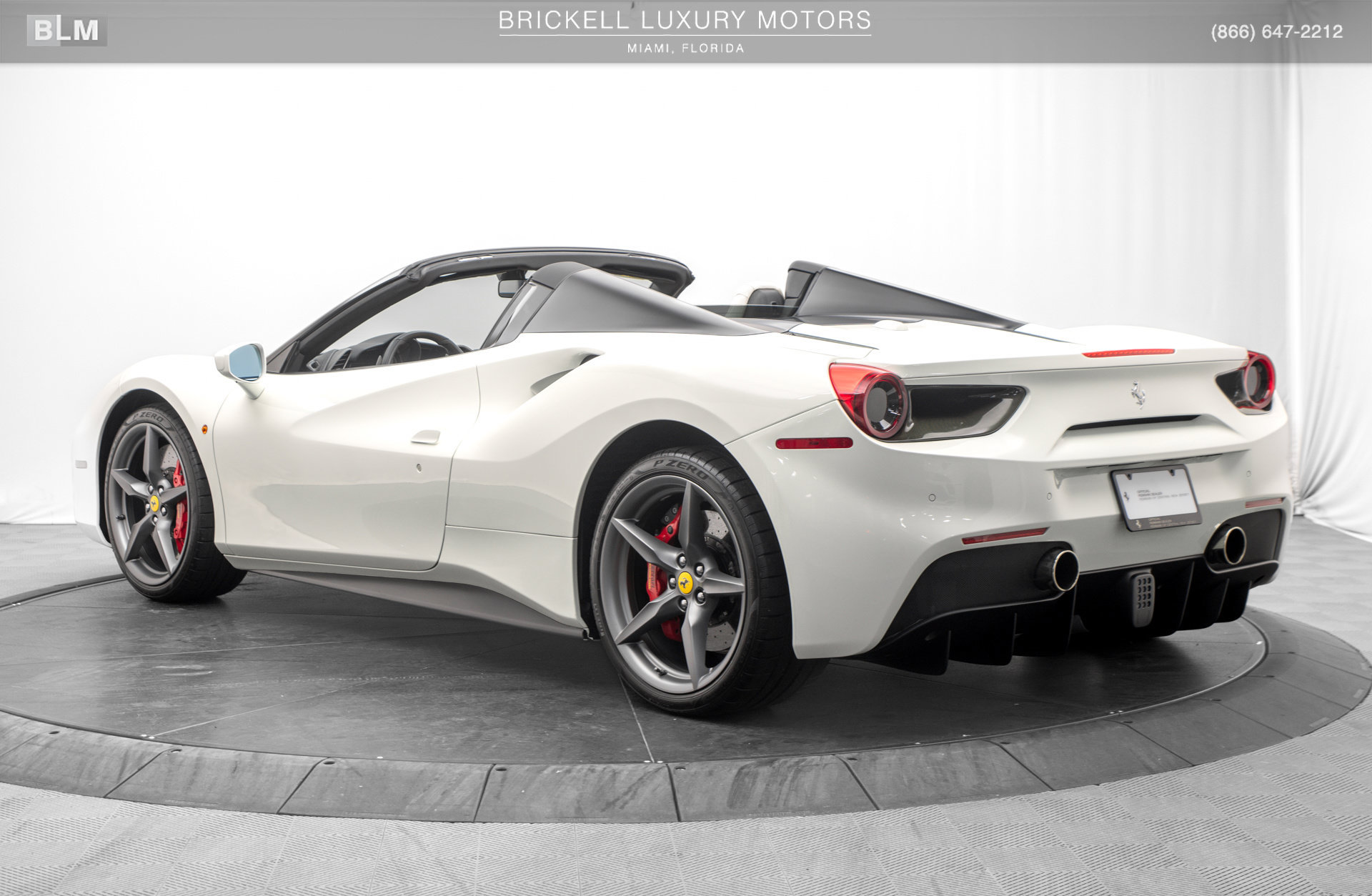 Used 2018 Ferrari 488 Spider RWD image 13