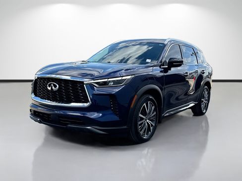 Used 2023 INFINITI QX60 Sensory w/ Vision Package AWD/4WD image 7