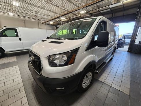 Used 2025 Ford Transit 250 Low Roof w/ Exterior Upgrade Package RWD image 3
