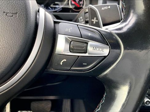 Used 2018 BMW X6 M image 25