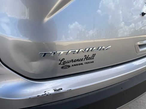 Used 2024 Ford Edge Titanium AWD/4WD image 11