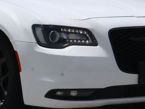 Used 2023 Chrysler 300 S RWD image 7