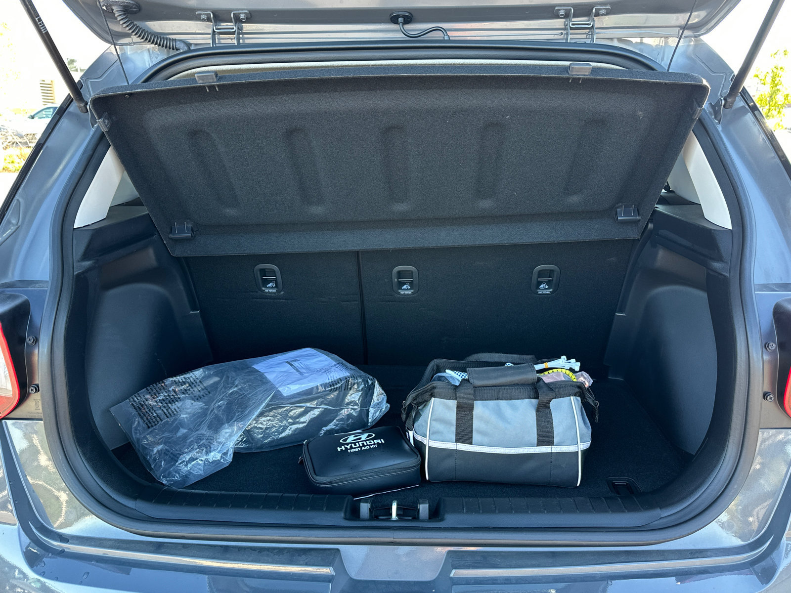 Used 2025 Hyundai Venue SE FWD image 17