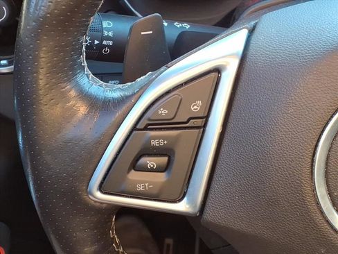 Used 2019 Chevrolet Camaro LT image 12