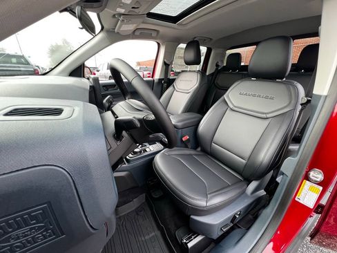 New 2026 Ford Maverick Lariat w/ Black Appearance Package image 12