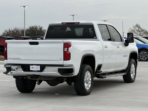 Used 2023 Chevrolet Silverado 2500 LT w/ Convenience Package image 4