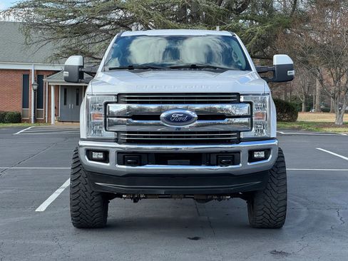 Used 2018 Ford F350 Lariat w/ Camper Package AWD/4WD image 3
