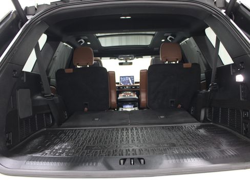 Certified 2023 Lincoln Aviator Grand Touring w/ Equipment Group 301A AWD/4WD image 25