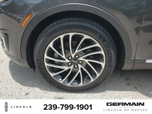 Certified 2020 Lincoln Nautilus Reserve w/ Cargo Utility Package AWD/4WD image 12