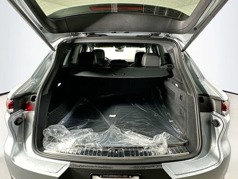 Used 2024 Porsche Cayenne S image 28