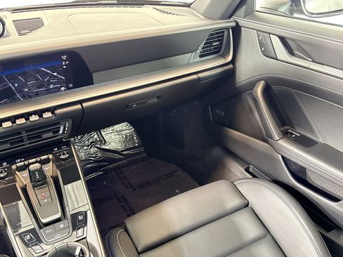 Used 2022 Porsche 911 Carrera S image 21