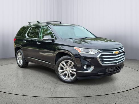 Used 2019 Chevrolet Traverse High Country w/ LPO, Floor Liner Package AWD/4WD image 1