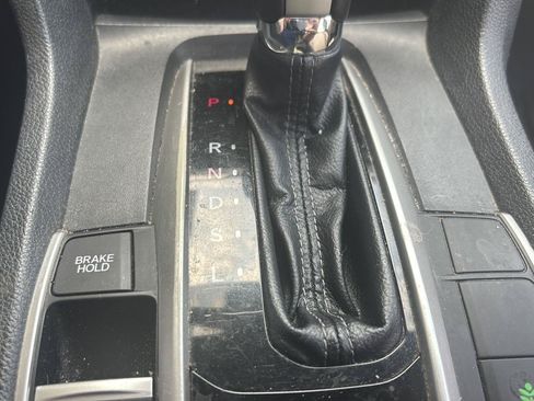 Used 2017 Honda Civic Touring image 15