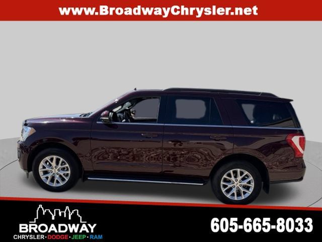 Used 2020 Ford Expedition XLT w/ Equipment Group 202A AWD/4WD image 4