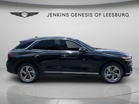 New 2026 Genesis GV70 2.5T Advanced w/ G1 Accessory Package AWD/4WD image 3