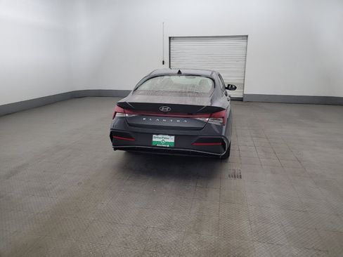 Used 2024 Hyundai Elantra SEL FWD image 7