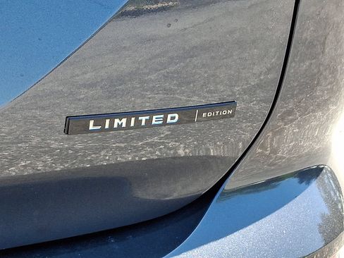 New 2026 Mitsubishi Outlander LE AWD/4WD image 23