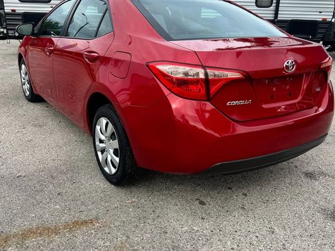 Used 2019 Toyota Corolla L image 8