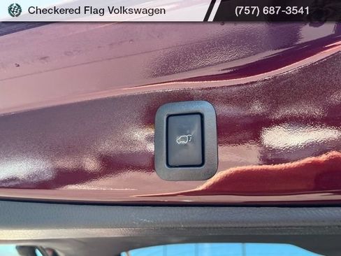 Used 2019 Toyota Highlander XLE AWD/4WD image 35