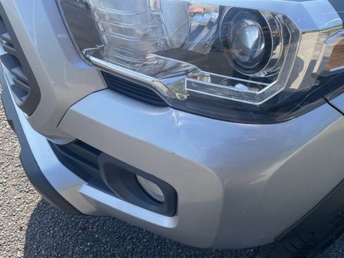 Used 2022 Toyota Tacoma TRD Off-Road RWD image 17