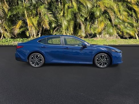 Used 2026 Toyota Camry XLE FWD image 3