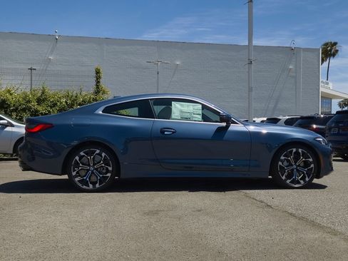 New 2026 BMW 430i Coupe w/ Premium Package RWD image 4