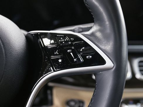 Used 2024 Mercedes-Benz GLE 450 4MATIC image 13