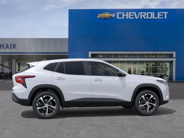 New 2026 Chevrolet Trax RS w/ Sunroof Package FWD image 5