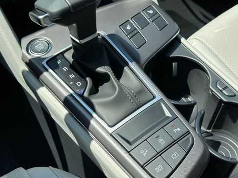 New 2026 Kia Sportage EX FWD image 17
