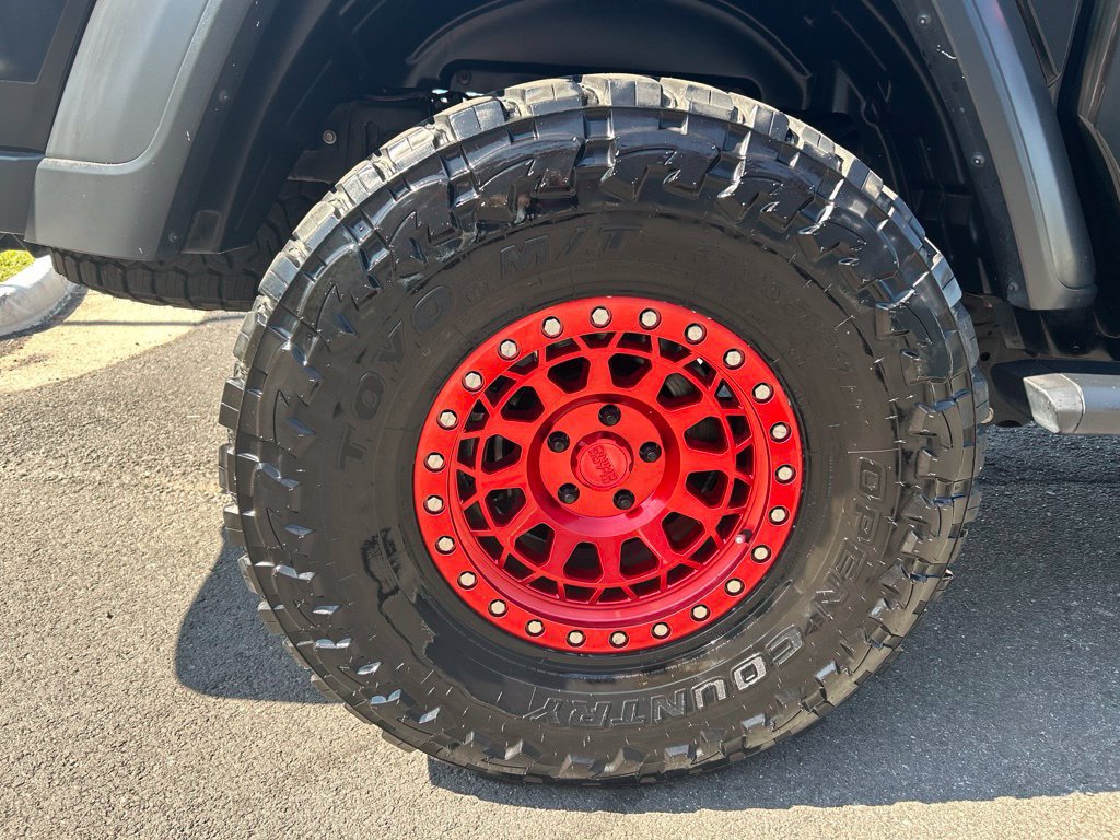 Used 2020 Jeep Gladiator Sport w/ Quick Order Package 24S AWD/4WD image 4
