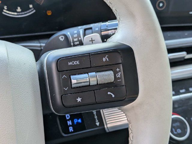 Used 2025 Hyundai Santa Fe SEL FWD image 20