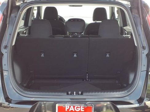 Used 2025 Kia Soul LX FWD image 8