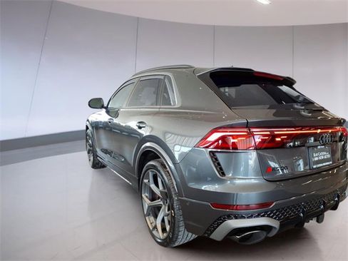 New 2026 Audi RS Q8 performance image 4