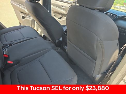 Used 2023 Hyundai Tucson SEL FWD image 17