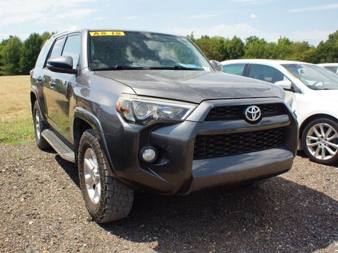 Used 2015 Toyota 4Runner SR5 Premium RWD image 3