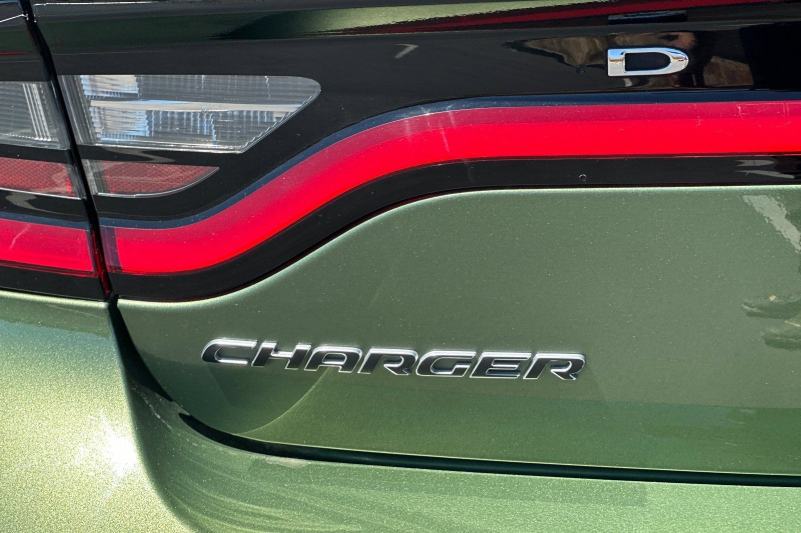 Used 2022 Dodge Charger SXT RWD image 13