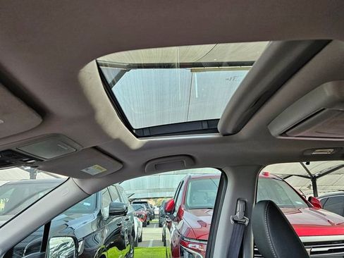 Used 2022 Honda Pilot Elite image 9