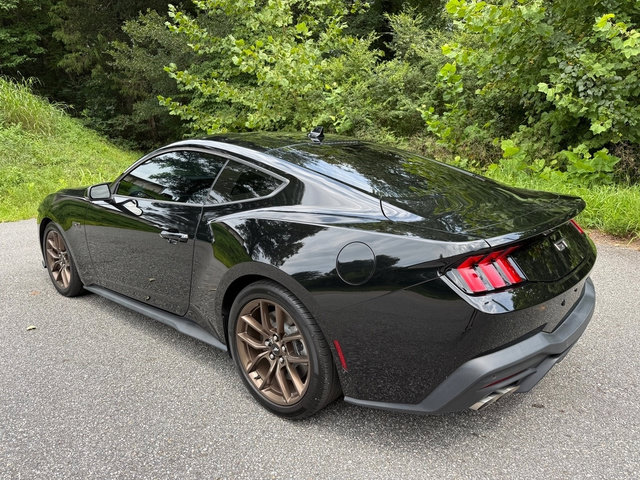 Used 2024 Ford Mustang GT Premium RWD image 8