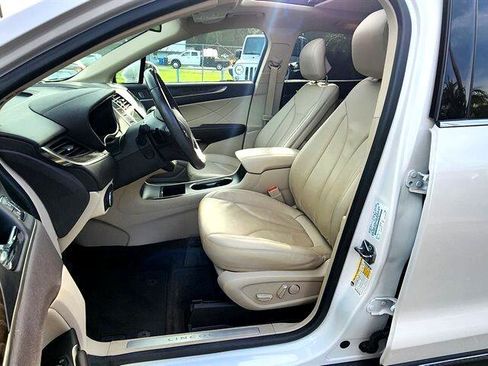 Used 2017 Lincoln MKC Reserve image 18